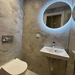 Luise Luxe * טאלין