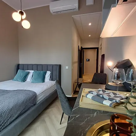 Luise Luxe Apartment *