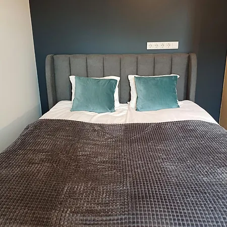Luise Luxe Apartment *