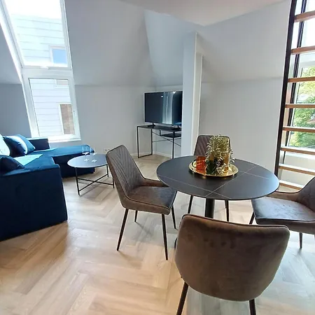 Luise Luxe Reval